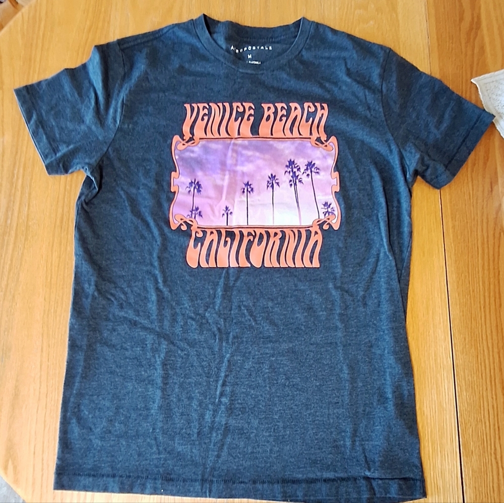 Aeropostale Navy Logo T-Shirt Size Medium
